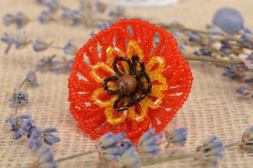 Bague en perles de rocaille fleur de pavot rouge réglable faite main pour fille - MADEheart.com
