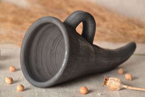 Tasse en céramique noire enfumée avec motif - MADEheart.com