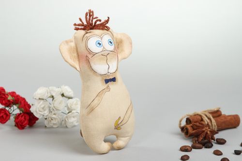 Juguete artesanal de tela natural muñeco de peluche regalo original para chica - MADEheart.com