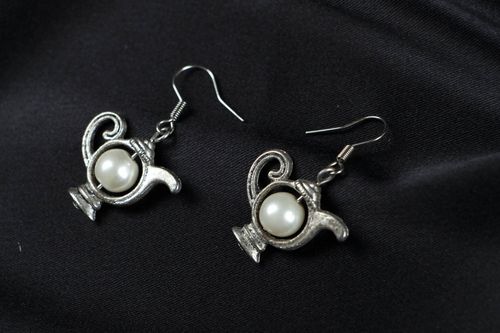 Metal earrings with beads - MADEheart.com