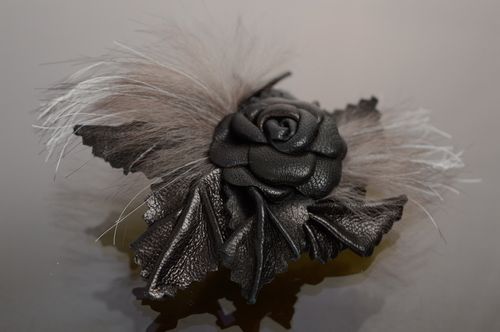 Black floral leather brooch with fur - MADEheart.com