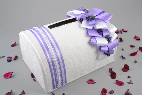 Beautiful white handmade designer wedding box for card and money - MADEheart.com