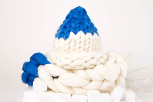 Шарф снуд ручной работы вязаная шапка из шерсти зимняя шапка белая с синим - MADEheart.com