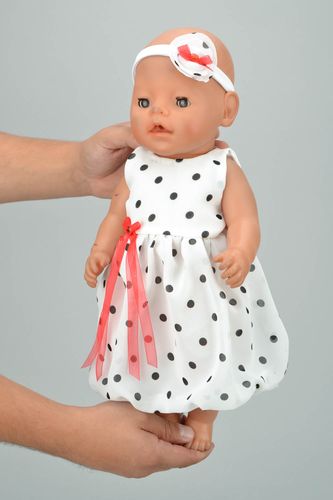Accessoires poupée: une robe et un bandeau cheveux - MADEheart.com