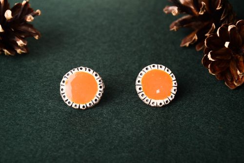 Boucles doreilles clous Bijou fait main céramique orange Accessoire pour femme - MADEheart.com