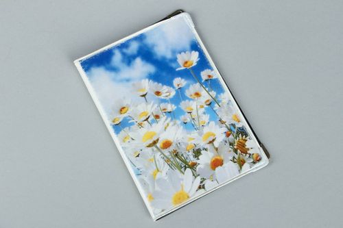 Passport cover with decoupage  - MADEheart.com
