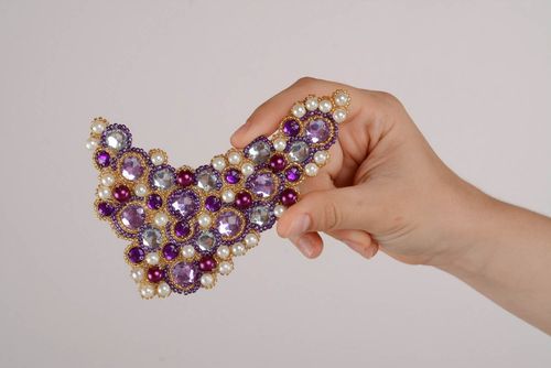 Écusson en perles de verre et rocaille violet  - MADEheart.com