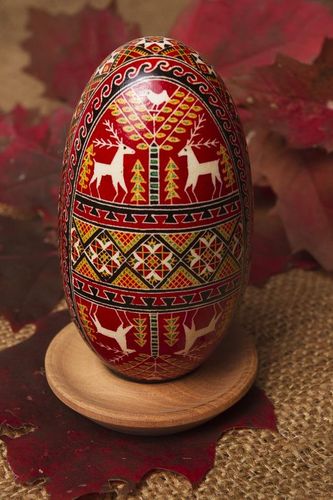Pyssanka (un œuf de Pâques paint) dœuf doie - MADEheart.com