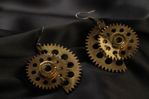 Boucles doreilles steampunk en métal faites main - MADEheart.com