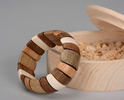 Bracelete marrom de madeira  - MADEheart.com