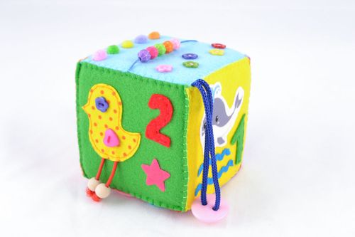 Activity cube for children - MADEheart.com