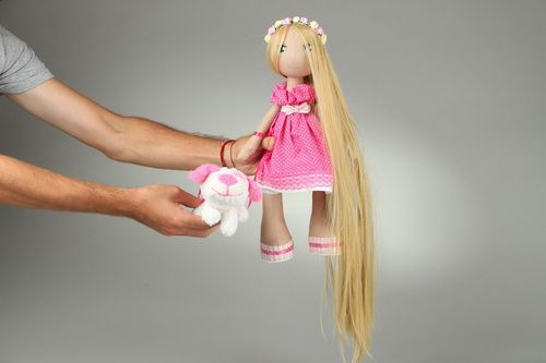 Handmade Puppe Mädchen - MADEheart.com