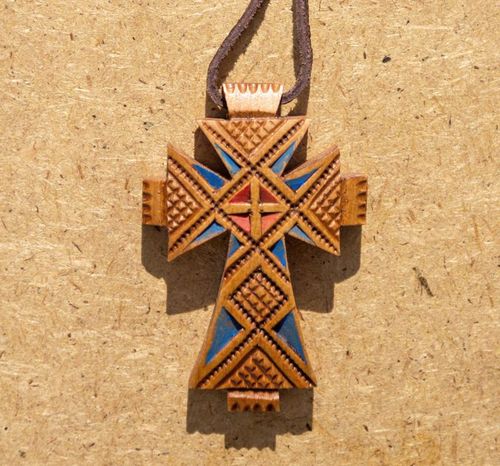 Croce di legno da collo fatta a mano Accessori da donna Croce intagliata - MADEheart.com