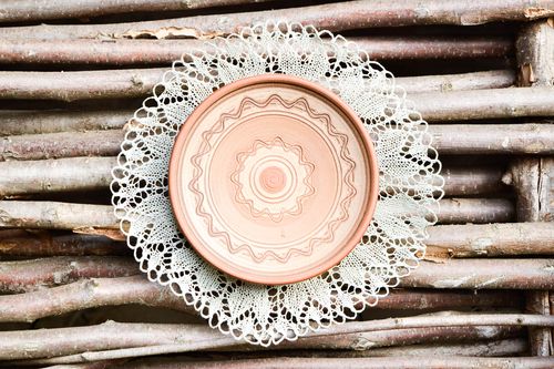 Assiette argile fait main Vaisselle design décorative ronde peinte Déco maison - MADEheart.com