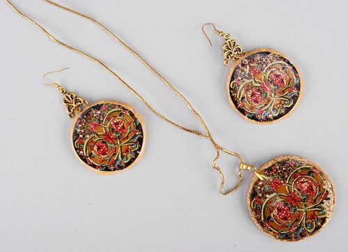 Jewelry set (earrings+pendant) - MADEheart.com