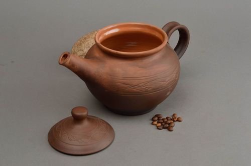 Schöne keramische braune handmade Öko Teekanne aus Ton mit Deckel innen glasiert - MADEheart.com