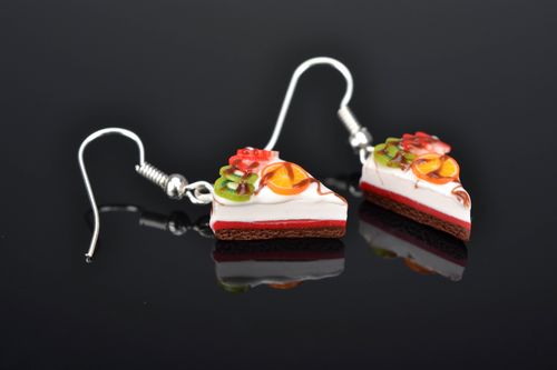 Stilvolle Ohrringe Kuchen aus Polymerton - MADEheart.com