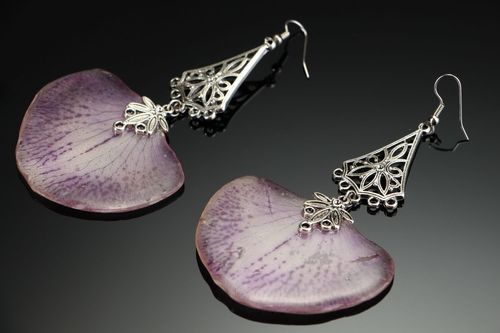 Big earrings with epoxy Orchid petal - MADEheart.com