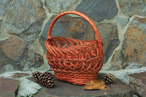 Wicker basket with handle - MADEheart.com