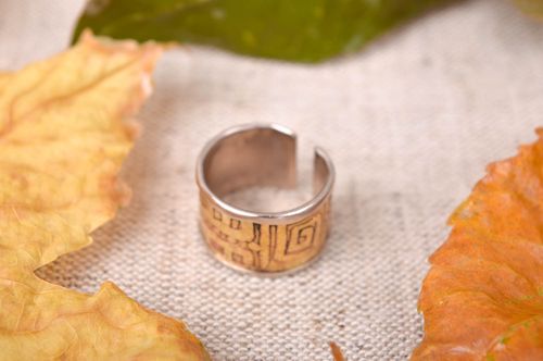 Handmade Schmuck großer Ring Accessoire für Frauen Ring für Freundin aus Metall - MADEheart.com