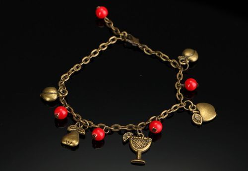 Bracelete com corais - MADEheart.com