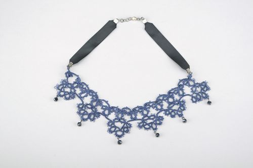 Crocheted necklace - MADEheart.com