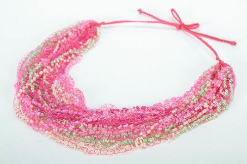 Bead necklace in shades of pink color - MADEheart.com