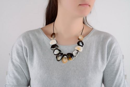 Necklace made of horn  - MADEheart.com