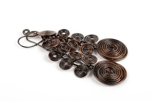 Pendientes de metal hechos a mano accesorios para mujeres regalo original - MADEheart.com