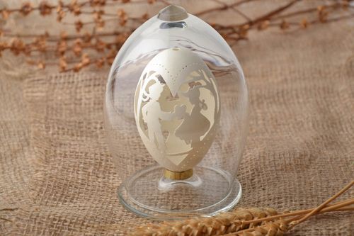 Engraved goose egg for decor - MADEheart.com