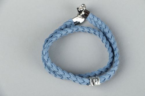 Bracelet fait main en daim avec ancre - MADEheart.com