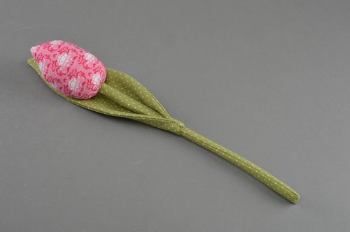 Мягкая игрушка цветок тюльпан розовый с узорами на ножке красивый ручной работы - MADEheart.com