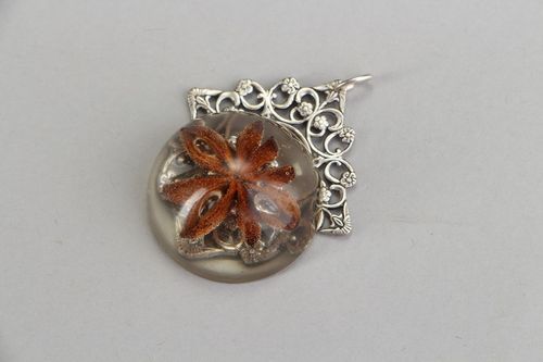 Pendant with natural flower in epoxy resin Star Anise - MADEheart.com
