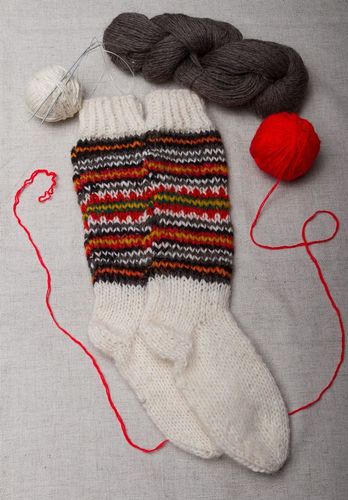 Chaussettes hautes pure laine pour femme - MADEheart.com