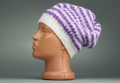 Bonnet de femme tricoté avec des aiguilles - MADEheart.com