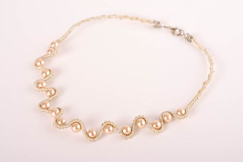 Collier macramé Bijou fait main beige perles fantaisie Cadeau pour femme - MADEheart.com