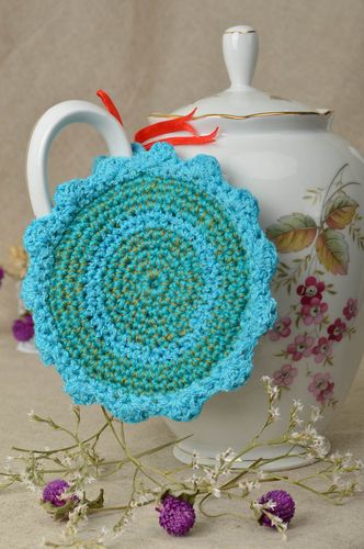 Beautiful handmade crochet potholder home textiles kitchen design gift ideas - MADEheart.com