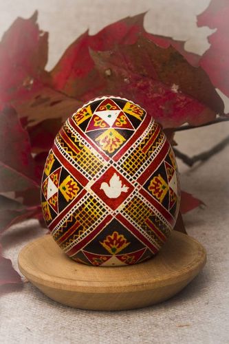 Decorative Easter egg Pigeon - MADEheart.com