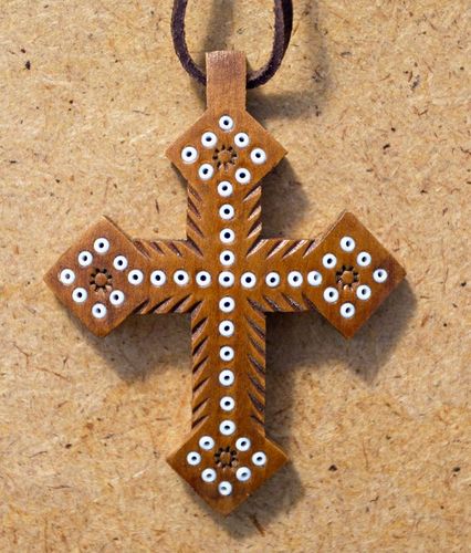 Croce di legno intarsiata fatta a mano Croce intagliata  Accessori da donna  - MADEheart.com