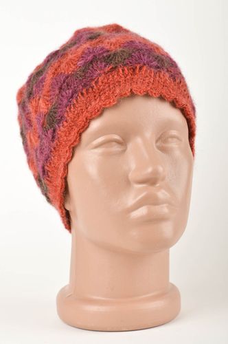 Bonnet tricoté au crochet Bonnet fait main en laine rayé Vêtement femme - MADEheart.com
