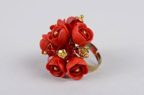 Bague rouge Bijou fait main fleurs en pâte polymère ajustable Cadeau pour femme - MADEheart.com