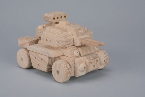Spielzeug Panzer aus Holz - MADEheart.com