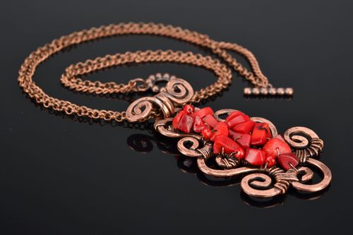 Wire wrap necklace with natural coral - MADEheart.com