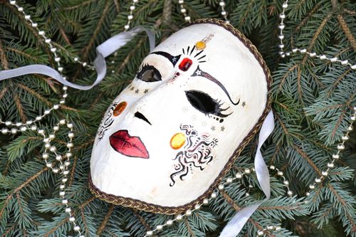 Máscara de carnaval de yeso - MADEheart.com