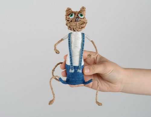 Estatueta artesanal de cordeis Gato - MADEheart.com