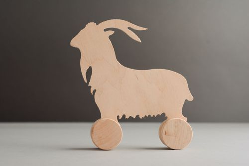 Jouet en bois à décorer Chèvre fait main - MADEheart.com
