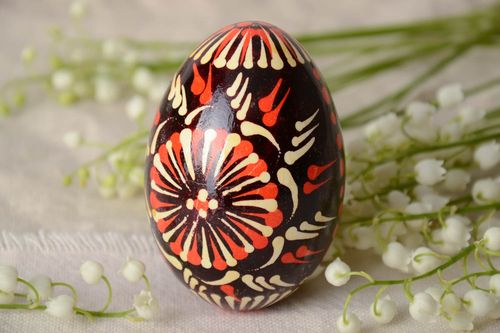 Handmade traditional Easter egg with drop shaped pattern painted in Lemkiv style - MADEheart.com
