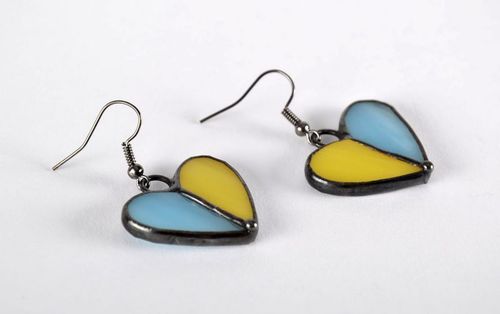 Orecchini di vetro fatti a mano orecchini di vetrata orecchini cuore - MADEheart.com