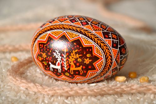 Huevo decorativo hecho a mano  - MADEheart.com