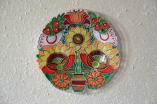 Prato de parede com girassois decorativo de vidro com pintura artesanal decoração do interior - MADEheart.com